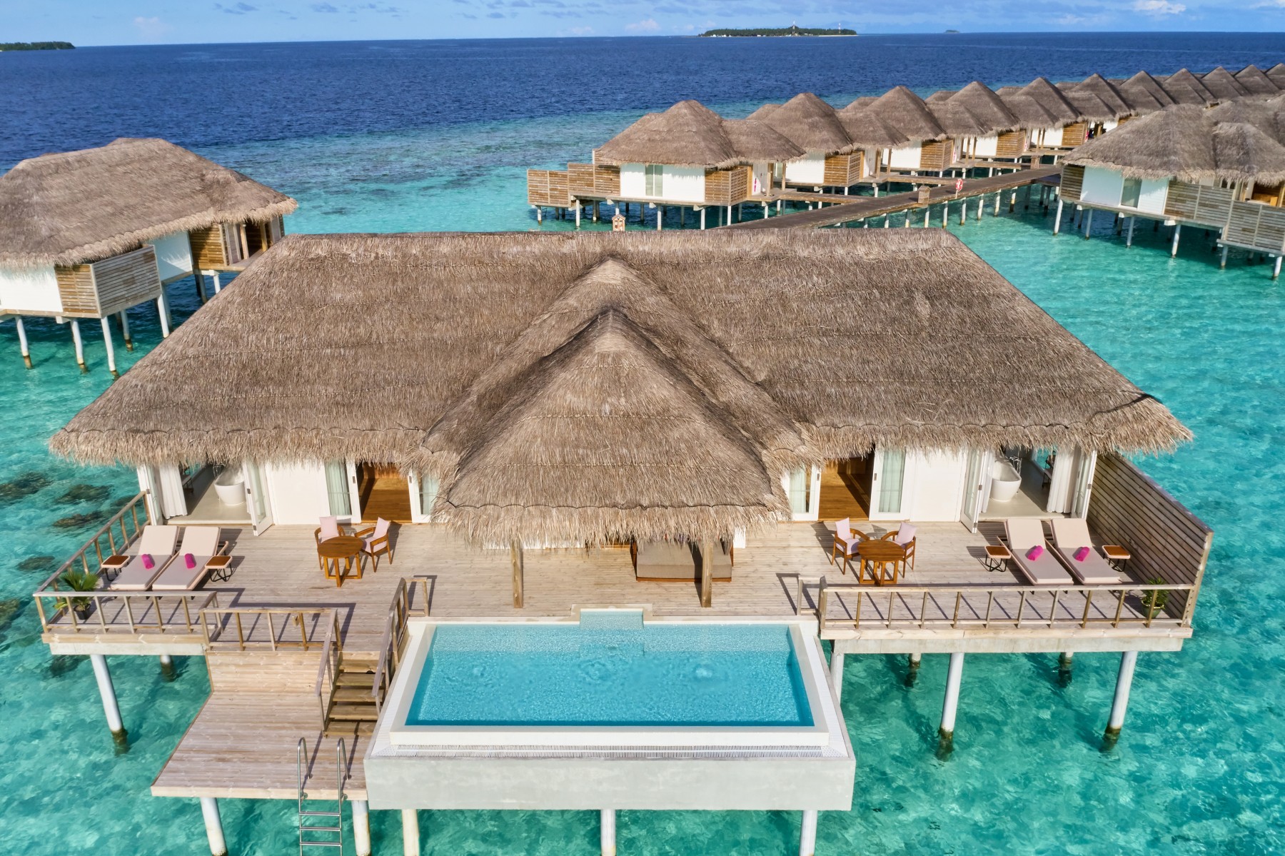 2 Bedroom Ocean Residence avec Piscine